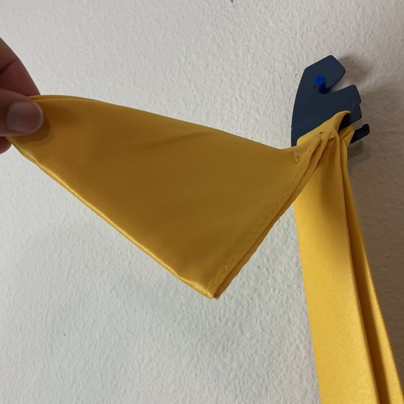 UMO LORENZO 2PC Solid Necktie Matching Hanky Set YELLOW for Men - Picture 6 of 9